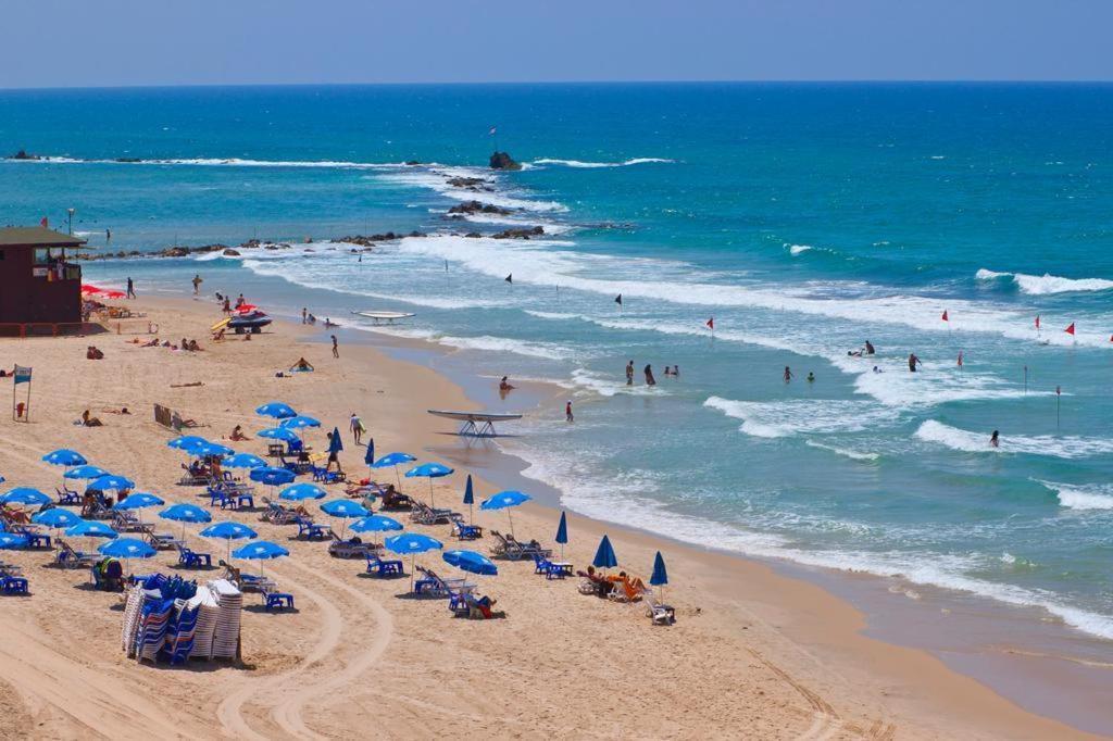 Isramax Near The Beach. * Бат-Ям
