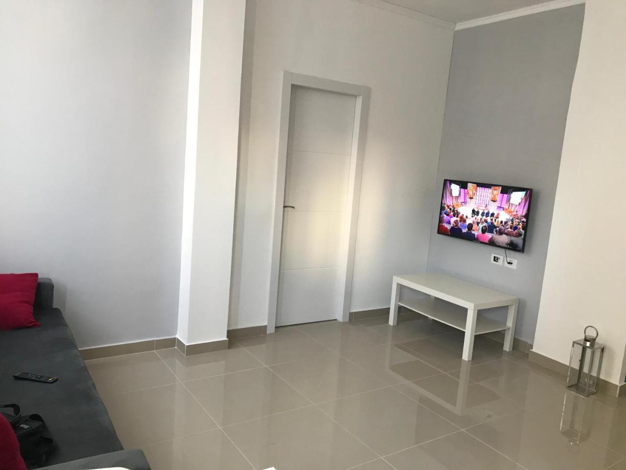 Apartment Isramax Near The Beach. Bat Yam